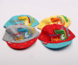 کلاه لبه دار (6-3 ماه)