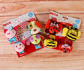 ست پاپوش و مچ بند جغجغه ای 4 عددی skk baby