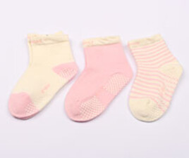 جوراب استپ دار (4-3 سال)