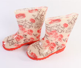 چکمه پلاستیکی گل و حروف