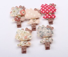 گل سر انبری hello kitty