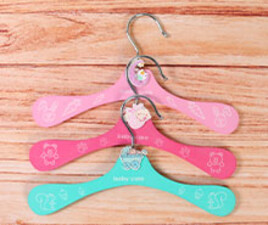 چوب لباسی baby care