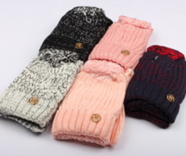 کلاه و شال گردن