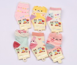 جوراب استپ دار (6-3 ماه)