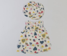 پیراهن و کلاه hello momo