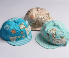 کلاه لبه دار