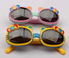 عینک آفتابی hello kitty