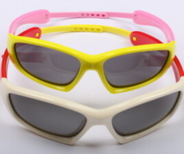 عینک آفتابی فیکساتوردار