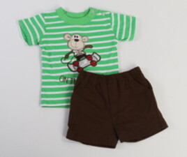 تیشرت و شلوارک carter's