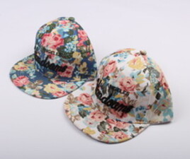 کلاه لبه دار