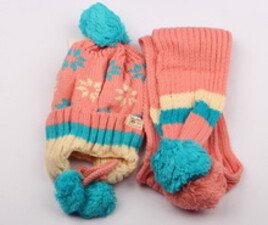 کلاه و شال گردن