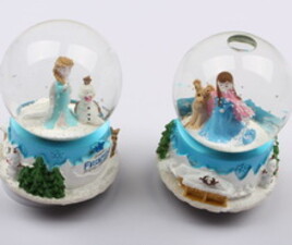 گوی موزیکال فروزن(سایز متوسط)