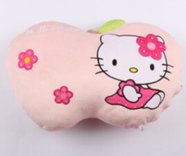 کوسنhello kitty