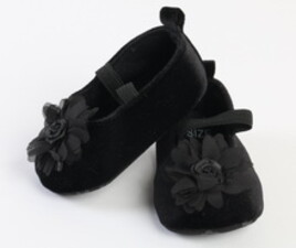 پاپوش مخمل نوزادی