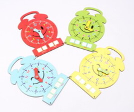 ساعت آموزشی چوبی