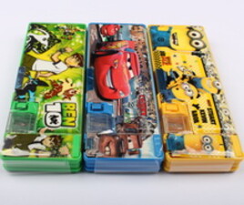 جامدادی دکمه ای