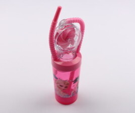 لیوان با نی فرفره دار