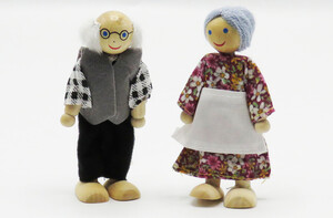 عروسک های چوبی خانواده