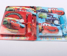 دفترچه یادداشت و خودکار جیبی