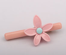 گل سر انبری (دارای رنگبندی)