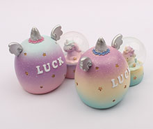 گوی چراغ دار و قلک اسب تک شاخ