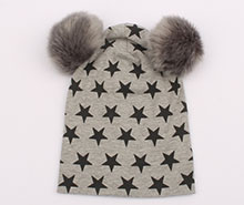 کلاه پوم پوم