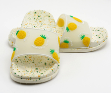 دمپایی مدل آناناسی