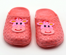 دمپایی جلو بسته گلبهی