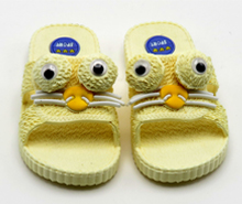 دمپایی بچه گانه پنگول ( زرد رنگ)