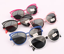 عینک آفتابی (10-7 سال)