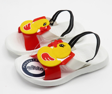 دمپایی اردکی نیکتا