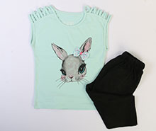 تیشرت و ساق کوتاه seven poon