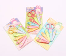 قیچی با تیغه های طرح دار