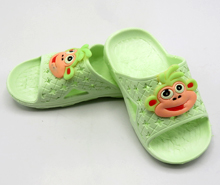 دمپایی میمونی سبز