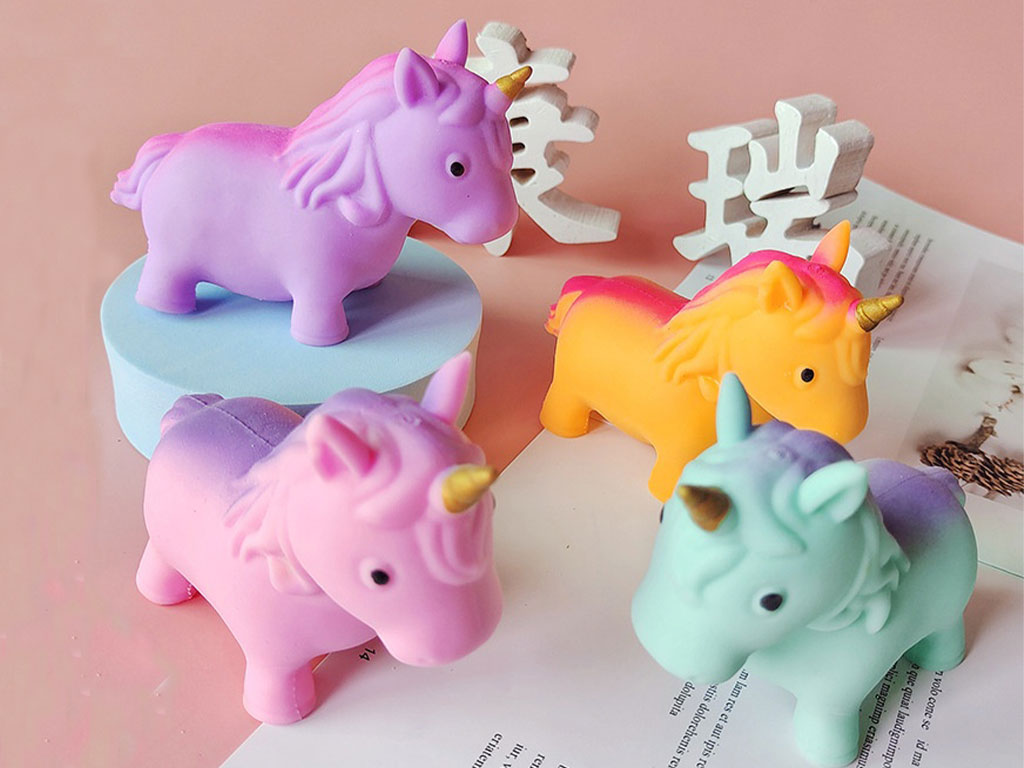 فیجت شنی اسب تک شاخ