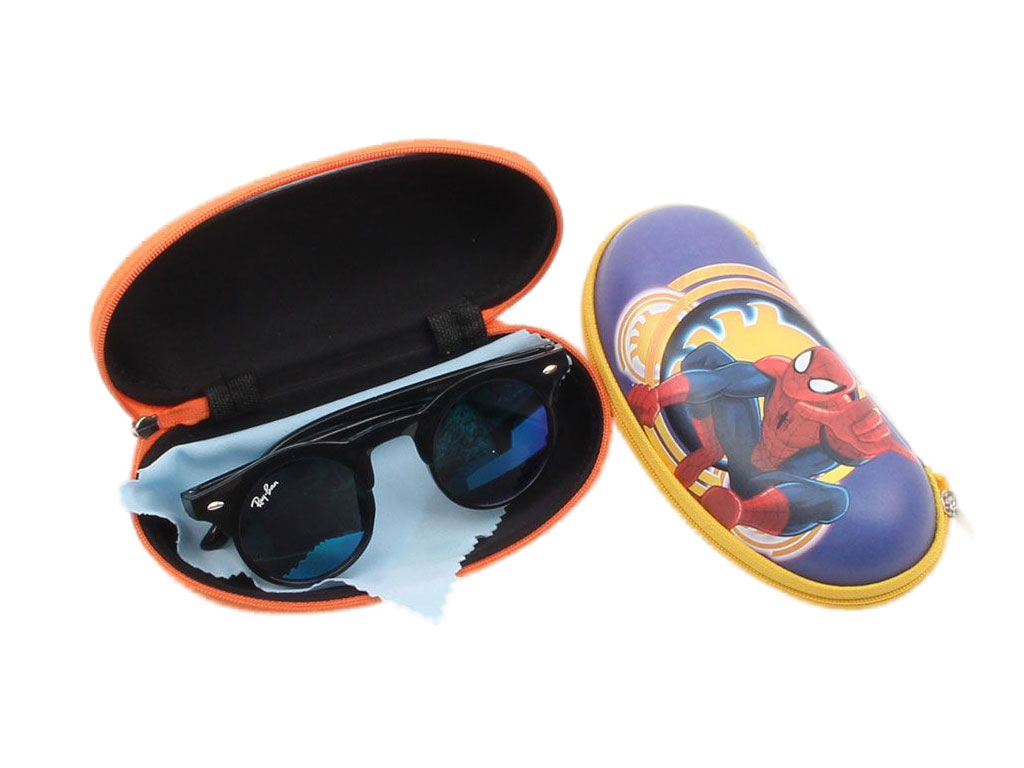 جا عینکی مرد عنکبوتی و ماشین