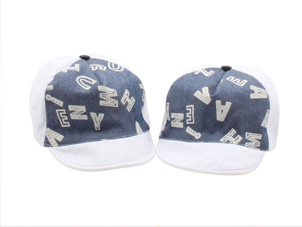 کلاه لبه دار (7-3 سال)