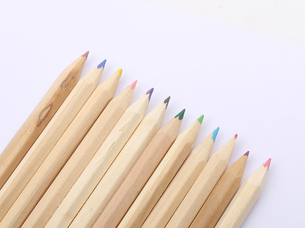 مداد رنگی 12 رنگ چوبی