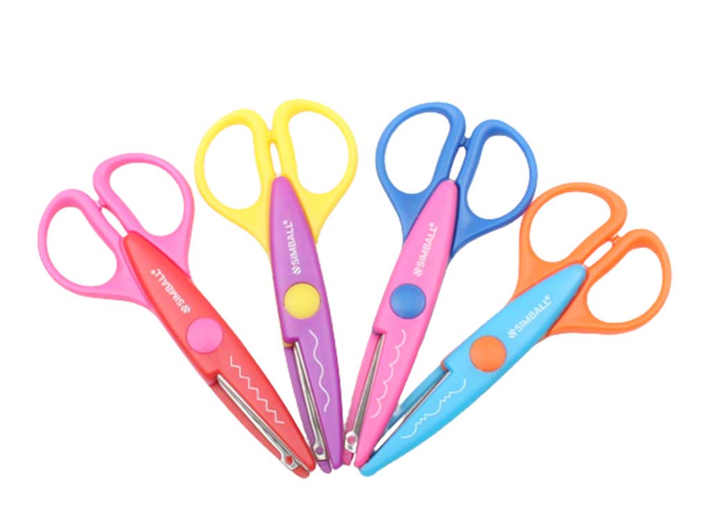 قیچی با تیغه های طرح دار