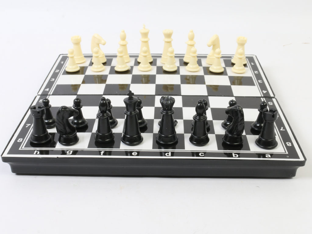 بازی شطرنج  اهنربایی