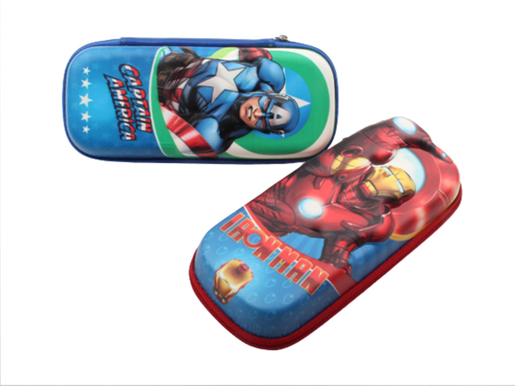 جامدادی پسرانه طرح برجسته (تنوع طرح)