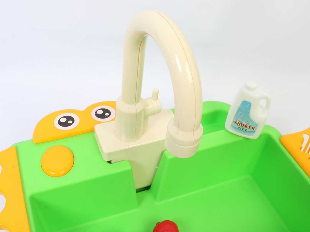 سینک ظرفشویی با شیرآب دارای پمپ همراه با لوازم آشپزخانه اسباب بازی