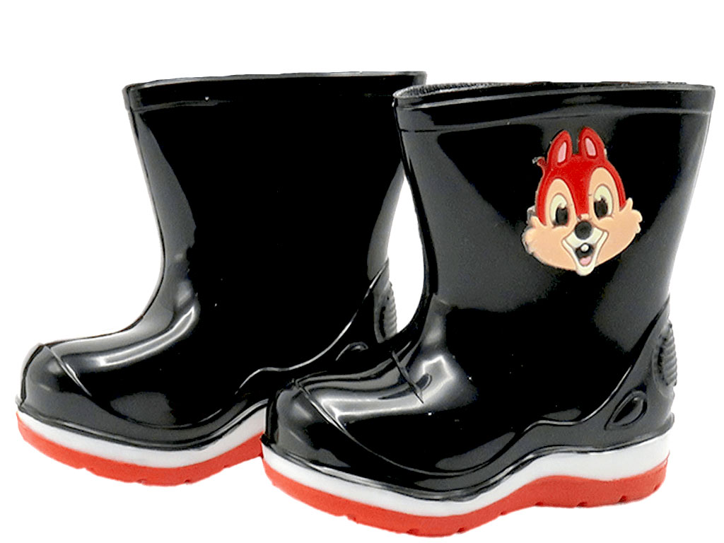 چکمه مشکی قرمز