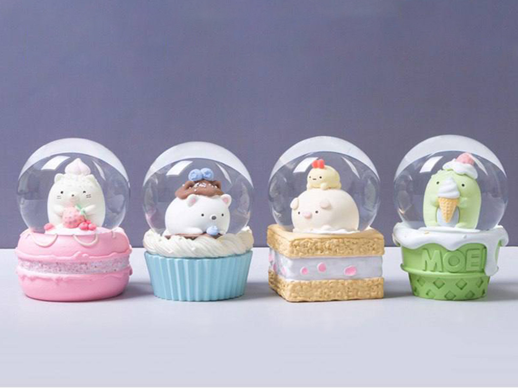 گوی شیشه ای چراغ دار فانتزی