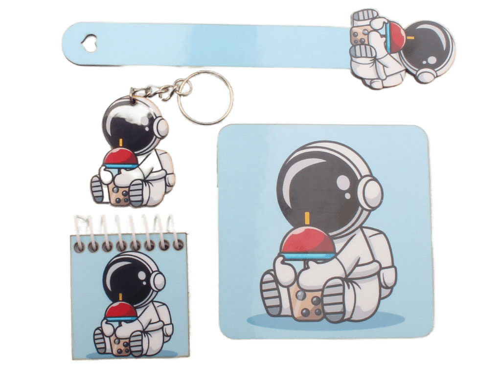 ست دفترچه، بوک مارک، زیر لیوانی و جاسوئیچی فضانورد