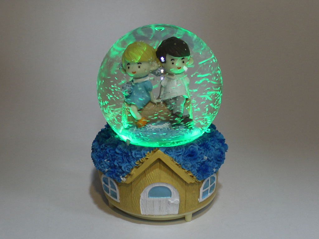 گوی پمپی موزیکال طرح کلبه