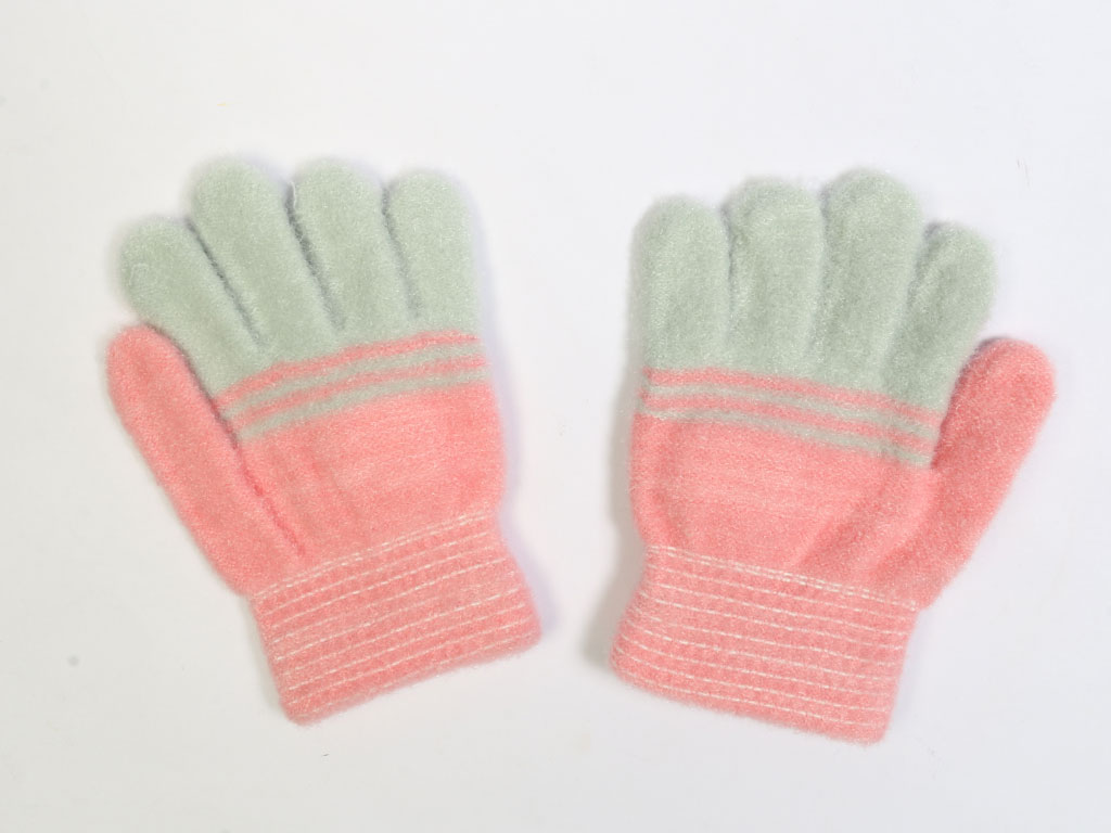 فروش دستکش بافت بچگانه