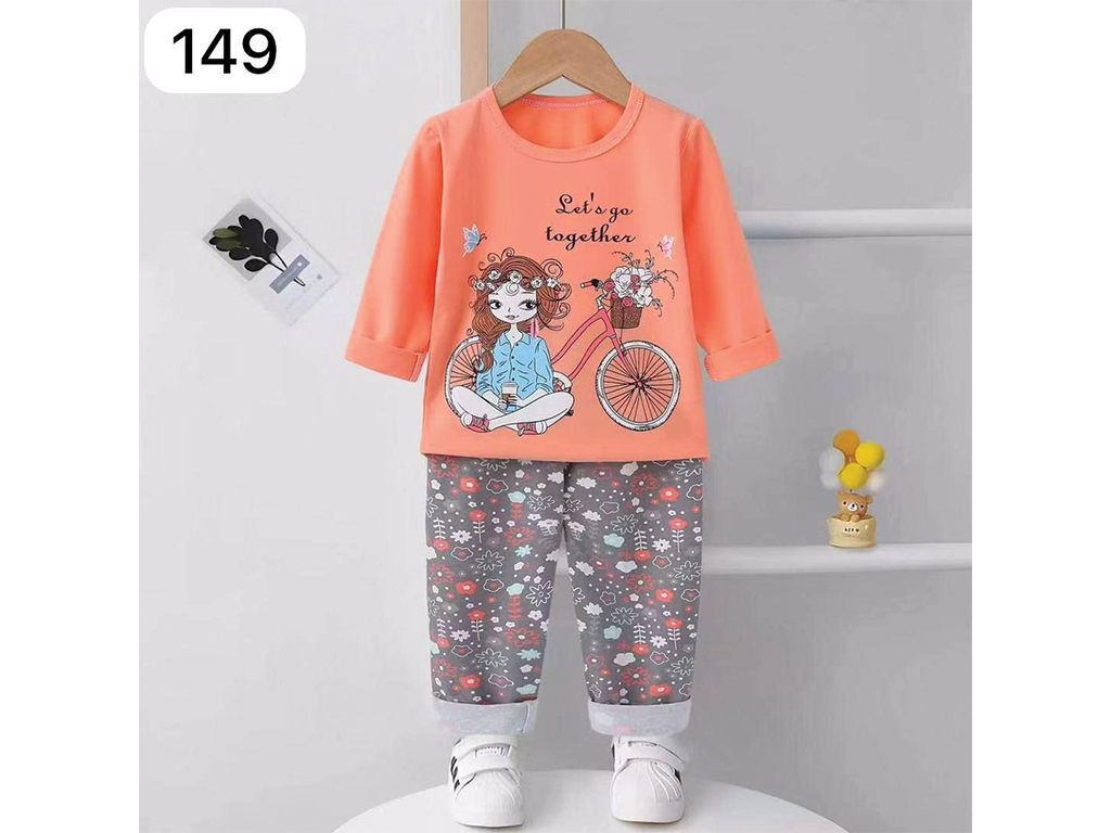 بلوز و شلوار راحتی دخترانه طرح دختر و دوچرخه