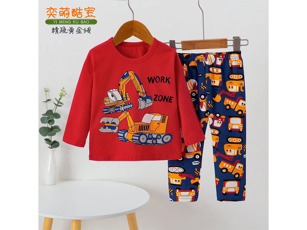 بلوز و شلوار راحتی پسرانه طرح تراکتور قرمز