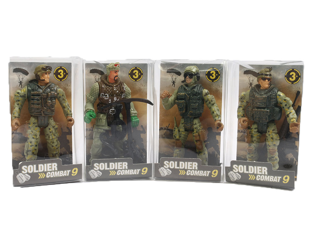 فیگور سربازهای جنگی به همراه اسلحه